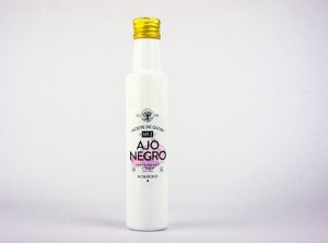 Oliwa z oliwek ekologiczna z czarnym czosnkiem 250 ml