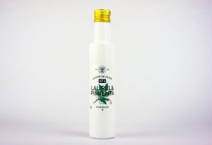 Oliwa z oliwek ekologiczna z liściem laurowym i czarnym pieprzem 250 ml